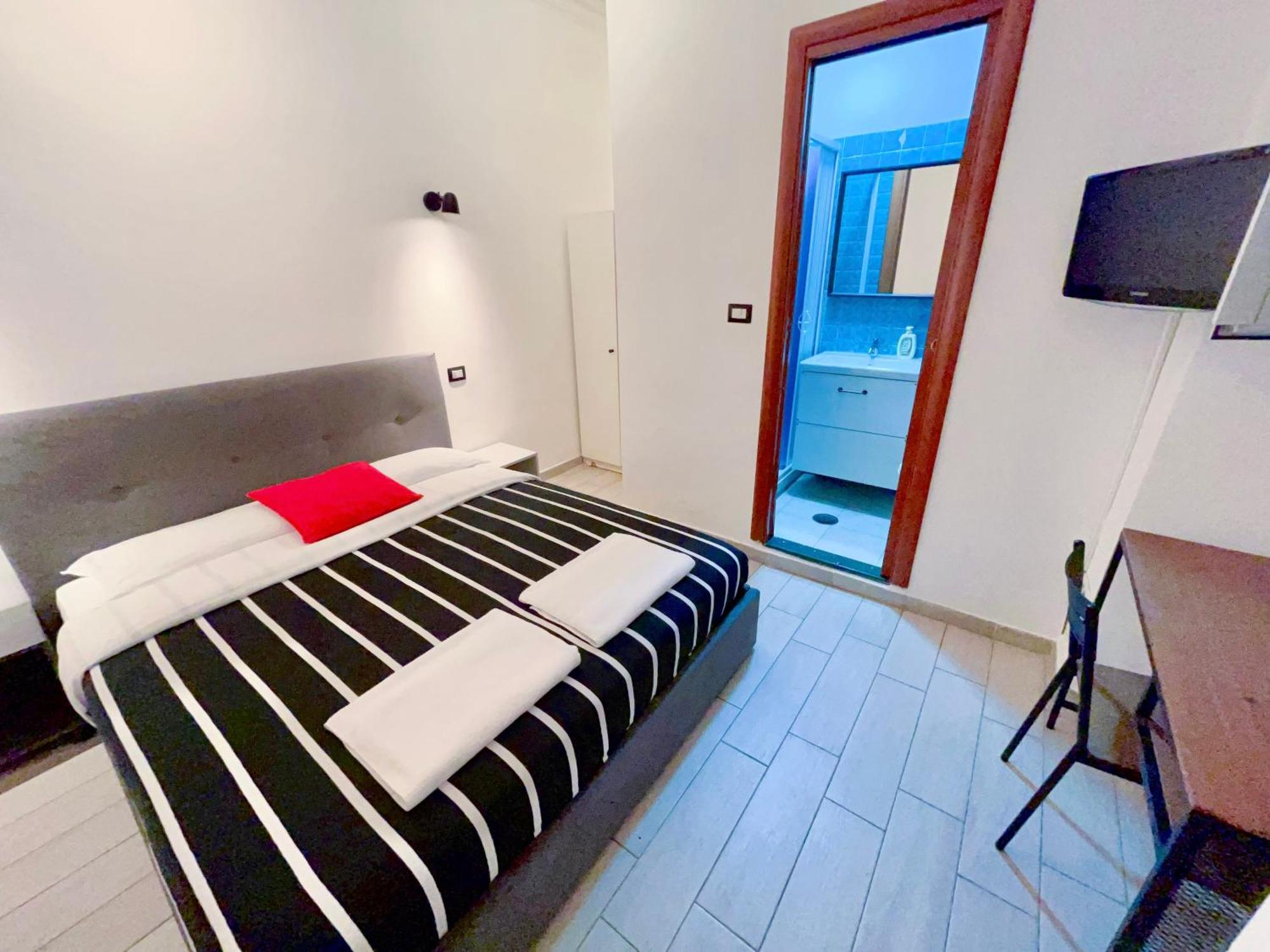 Overseas Guesthouse Рим Экстерьер фото