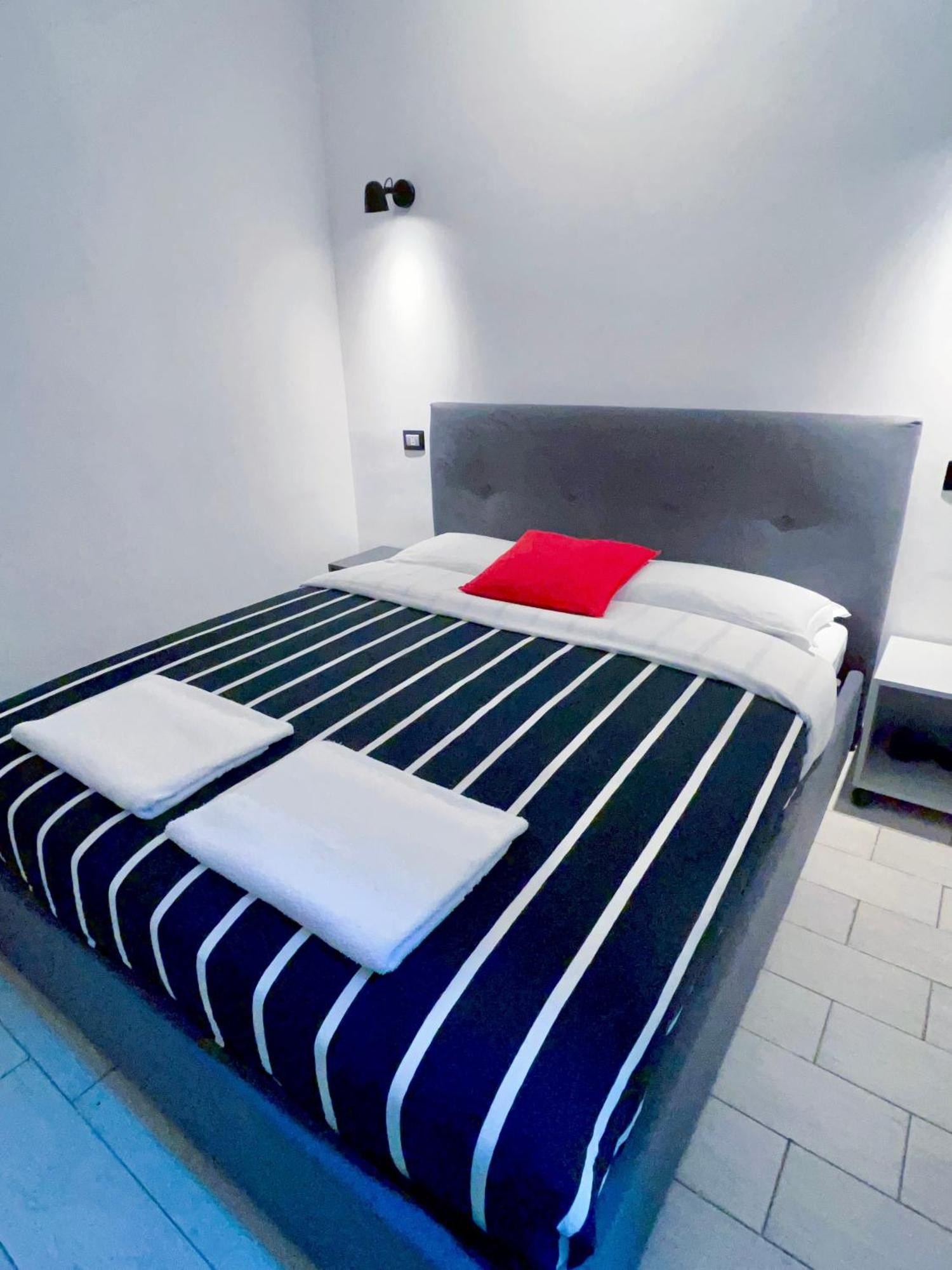 Overseas Guesthouse Рим Экстерьер фото